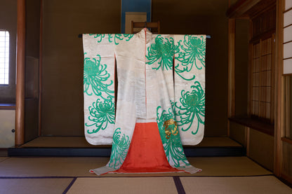 Kaga-Yuzen Furisode with Chrysanthemum Motifs on a Figured Ground Woven with Silver Foil Threads 1970s