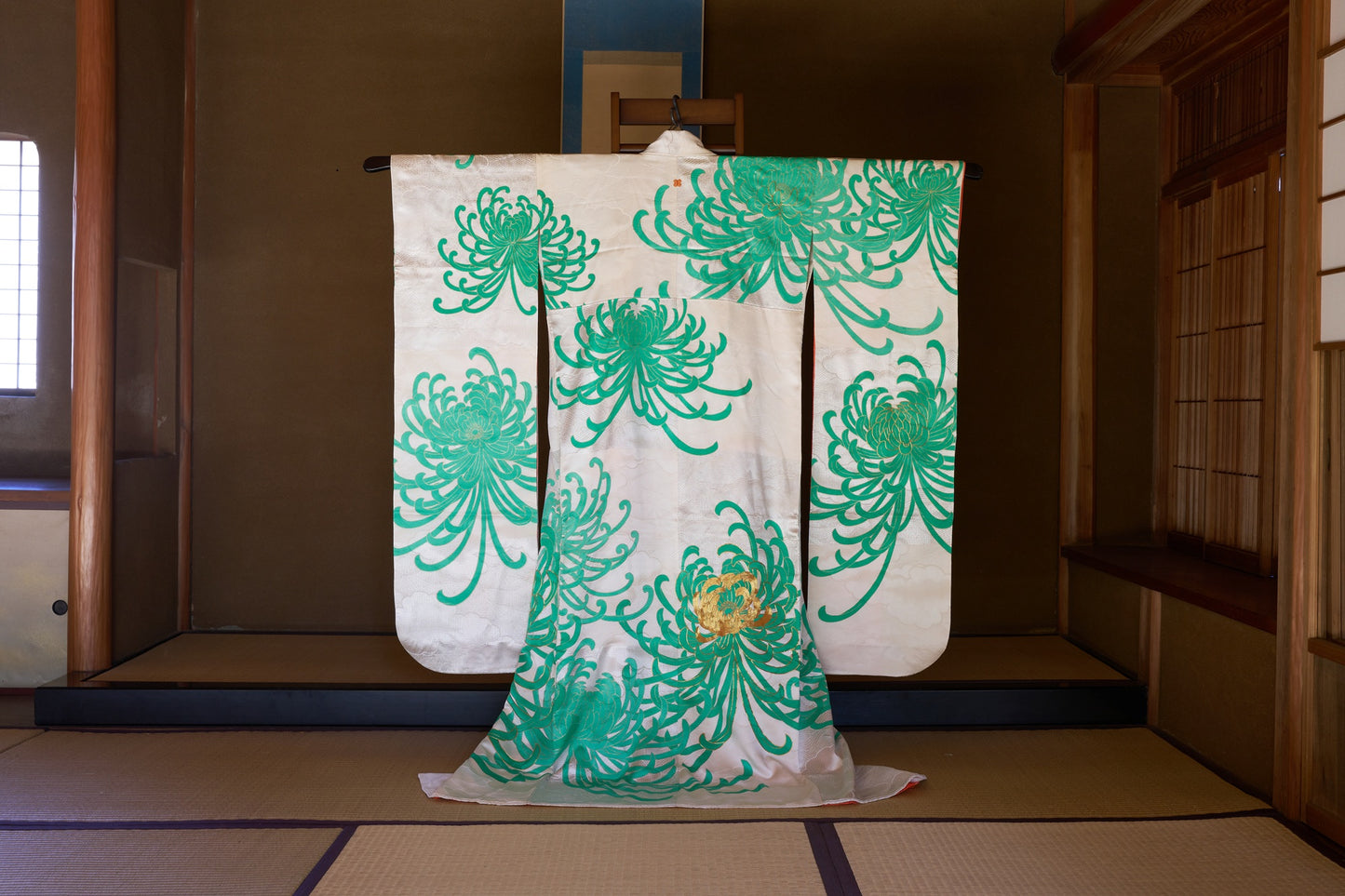 Kaga-Yuzen Furisode with Chrysanthemum Motifs on a Figured Ground Woven with Silver Foil Threads 1970s