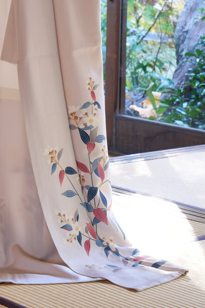 Kaga-Yuzen Silk Houmongi – Refined Floral & Subtle Colors, 1970's