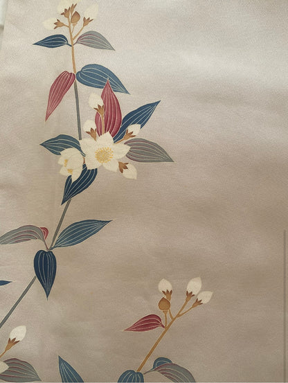 Kaga-Yuzen Silk Houmongi – Refined Floral & Subtle Colors, 1970's